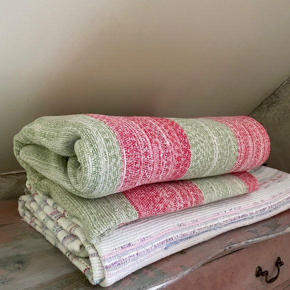 Vintage catalogne rag blanket, fits Queen bed. Striped, Red & Green. - Picture 14 of 14